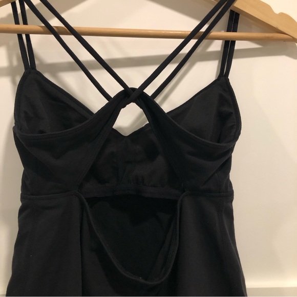 Lululemon black tank top. Size 4. - Picture 4 of 6